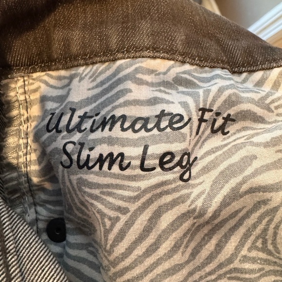 Chico's Women's ultimate fit Slim Leg Jeans in brown - Picture 10 of 11